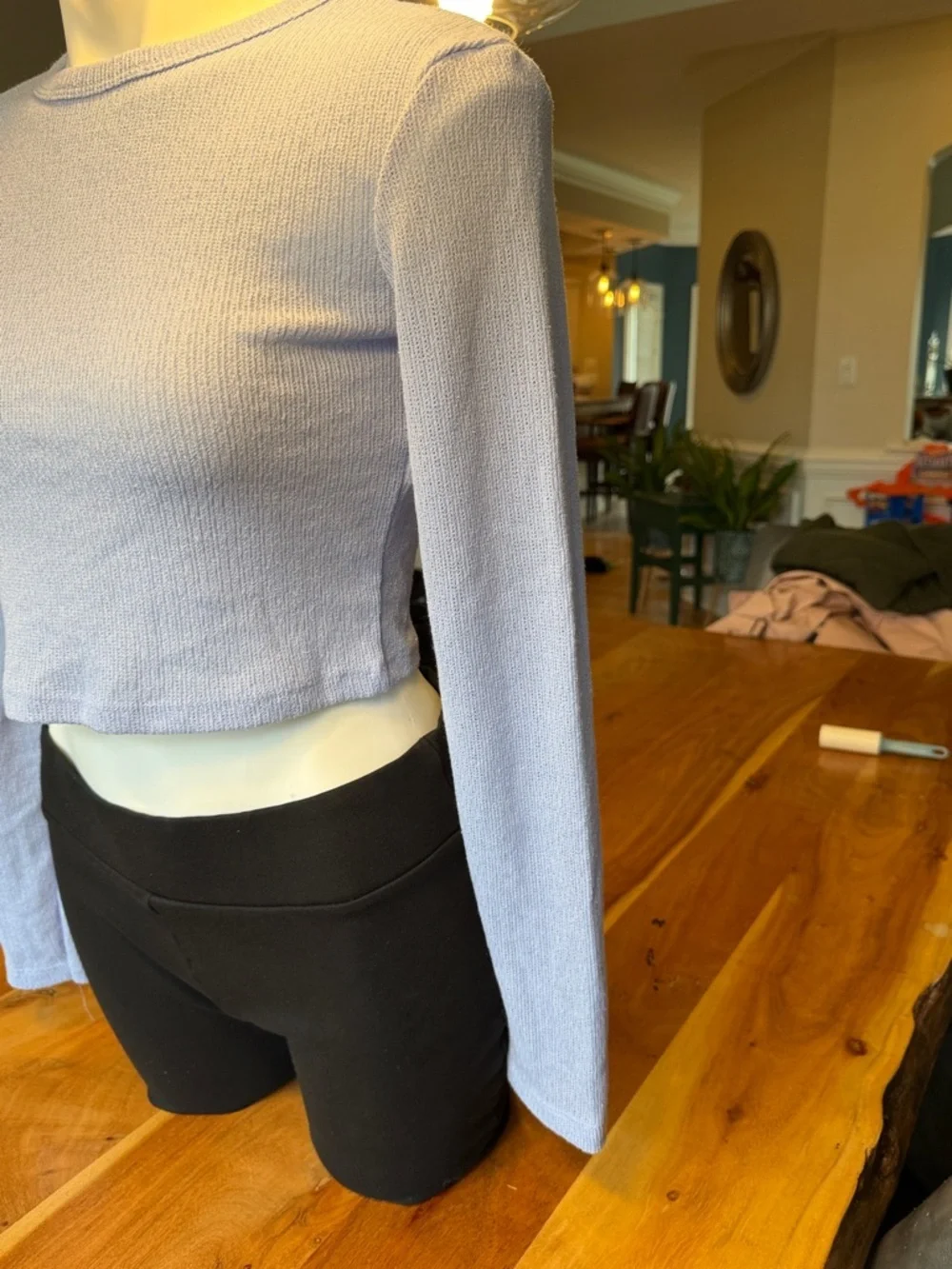 Zara Y2K Minimalist Lightweight Knit Sweater Blue Cropped Top (VGUC)‎